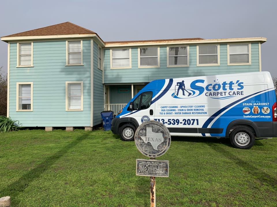 A Scott's Carpet Care service truck
